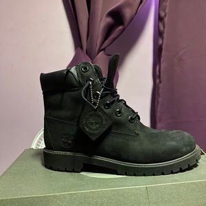 Women’s timberland black boots